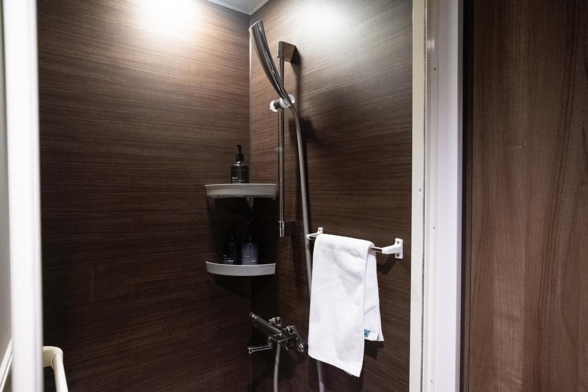 Wayfarer Shinsaibashi Hotel Osaka Værelse billede